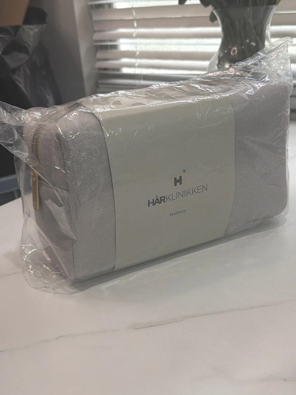 Harklinikken Warm Gray Cotton Toiletry Bag Gold Hardware • NWT